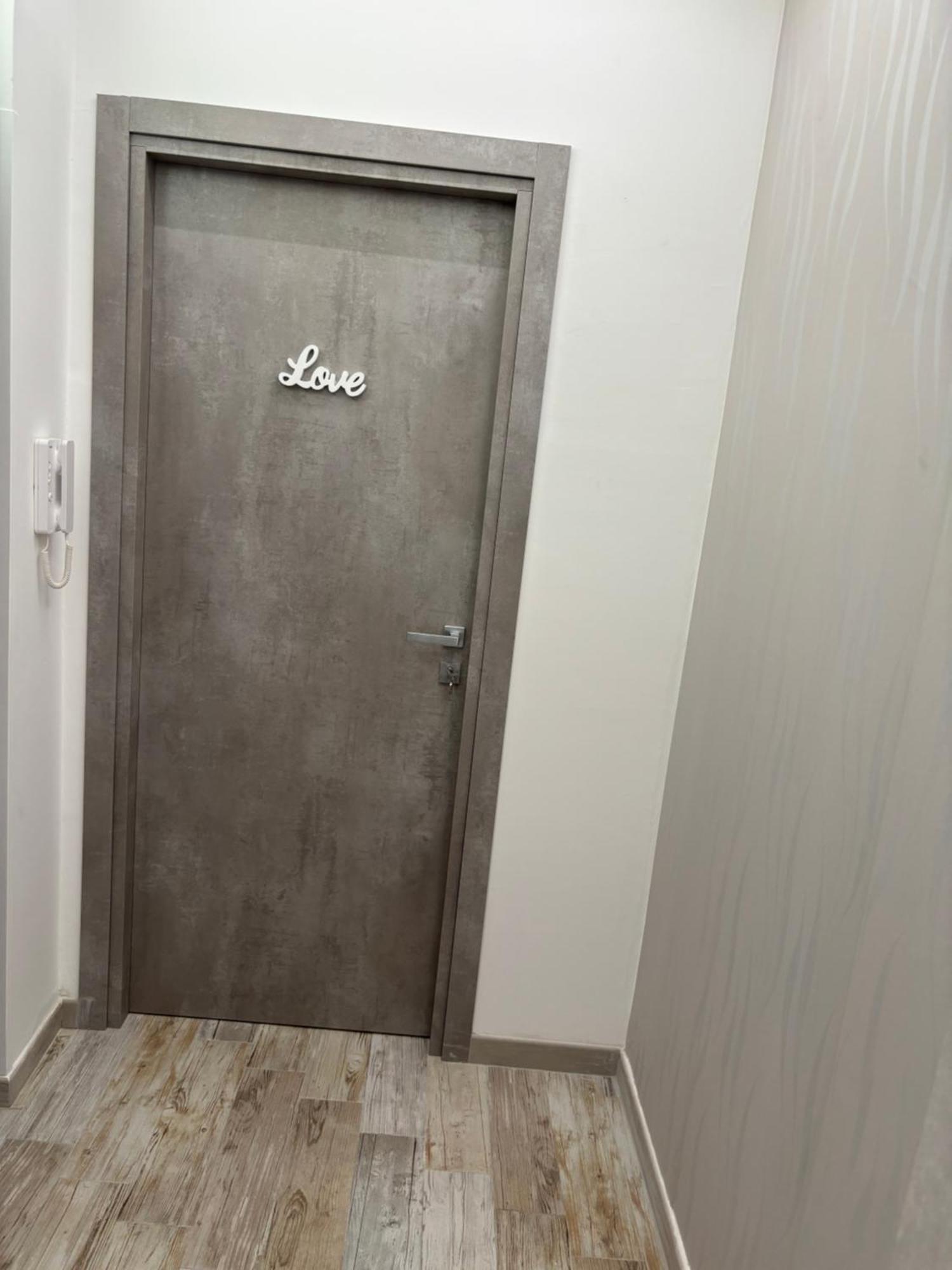 L'Arco Di Porta Lecce Apartment Brindisi Luaran gambar