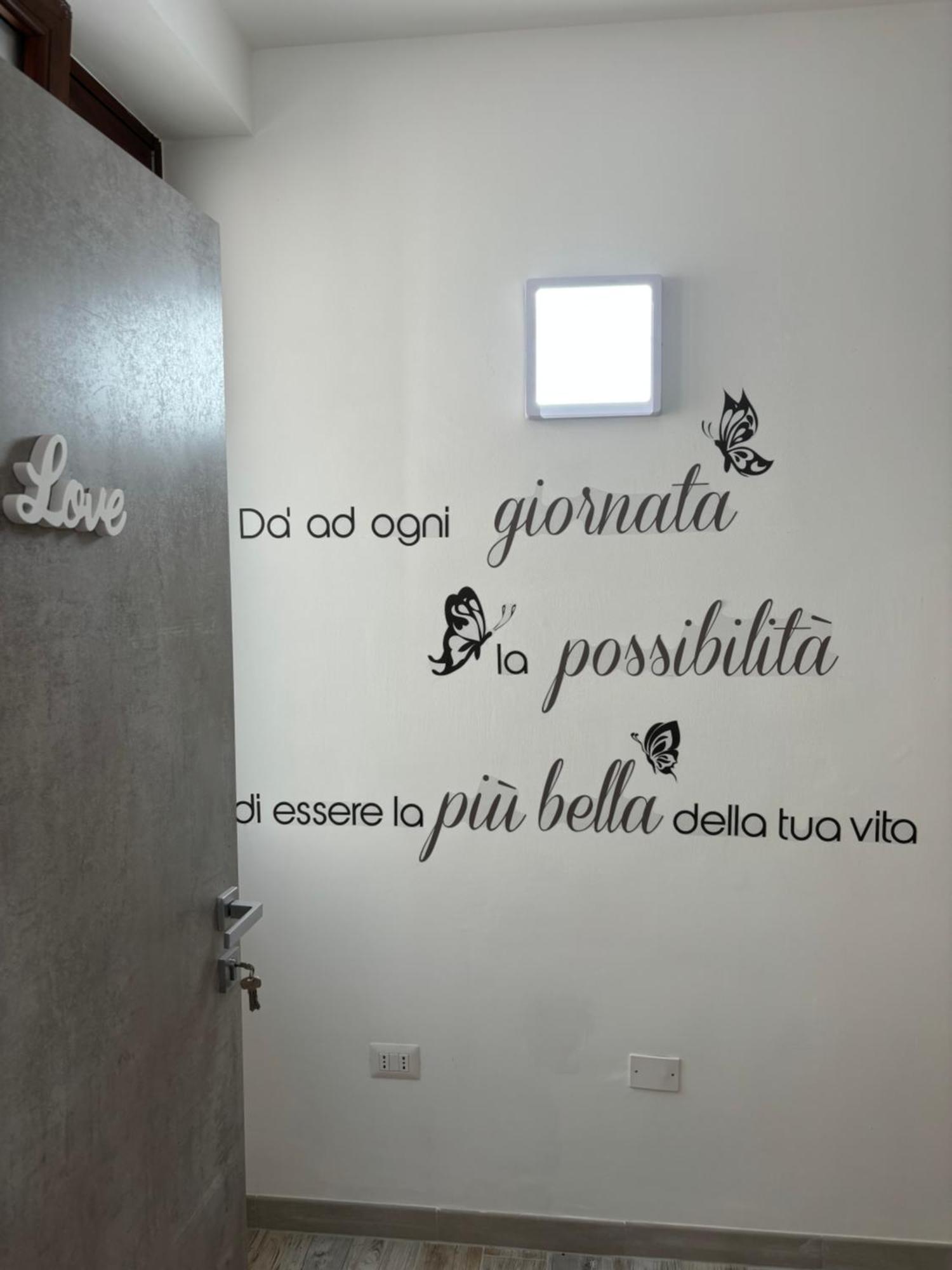 L'Arco Di Porta Lecce Apartment Brindisi Luaran gambar